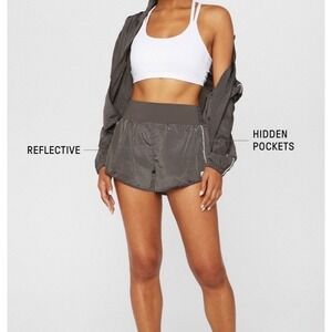 Fabletics High Waisted Iridescent Lined Running Shorts Gray Reflective Size XL‎